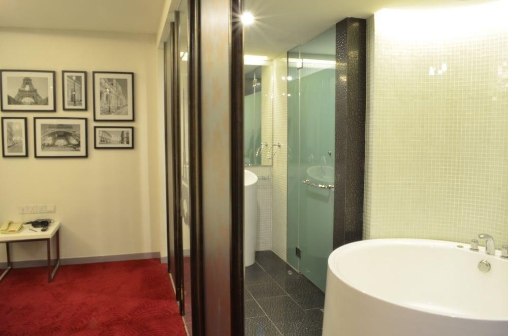 Maison Boutique Theme Hotel - Tap to explore photos