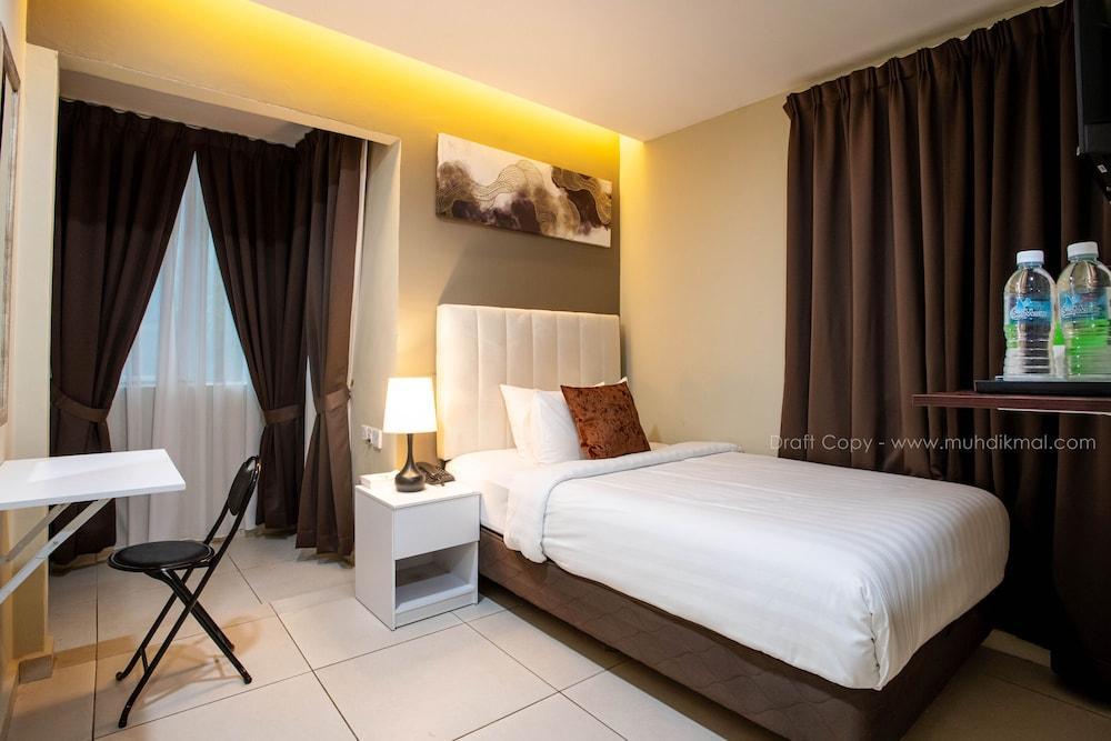 Raissa Boutique Hotel - Tap to explore photos