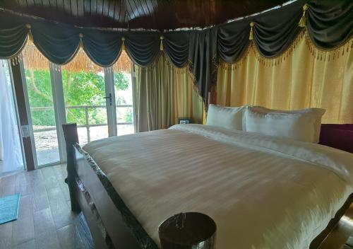Myrus Resort Langkawi - Tap to explore photos