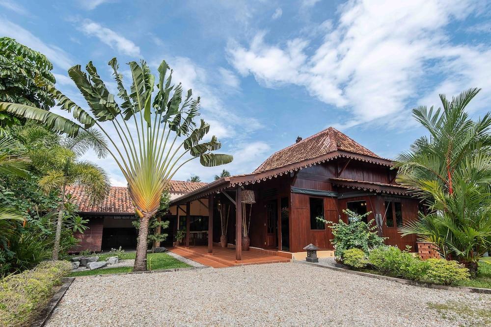Limasan Villa Langkawi Room Type - Tempe Villa