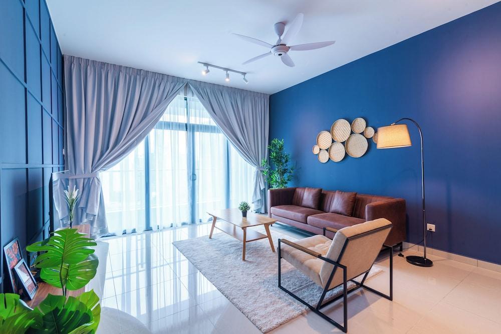 Legacy Residency Kampung Bharu - Tap to explore photos