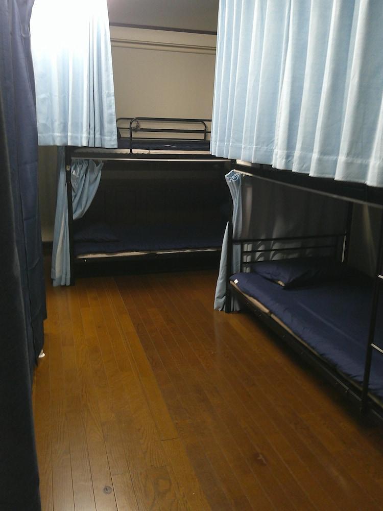 GUEST HOUSE SAKAE - Hostel - Tap to explore photos