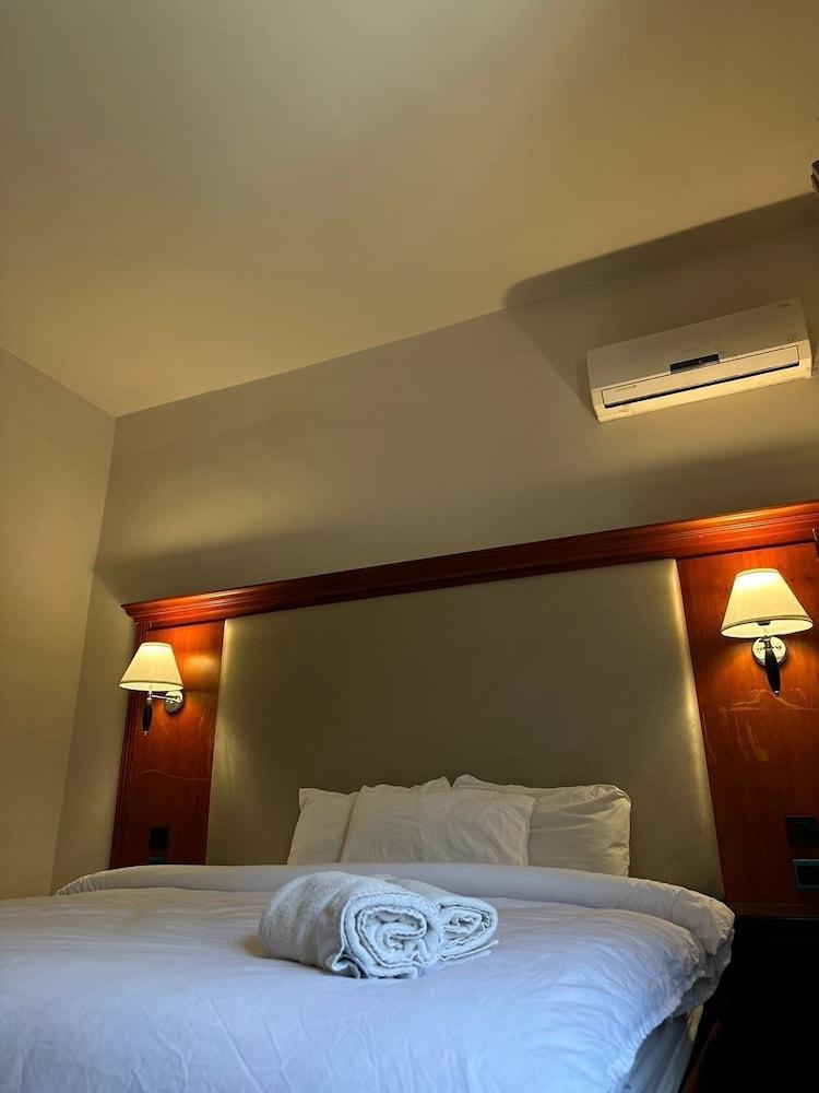 Amman Pasha Hotel DOWNTOWN Room Type - Superior Twin Room