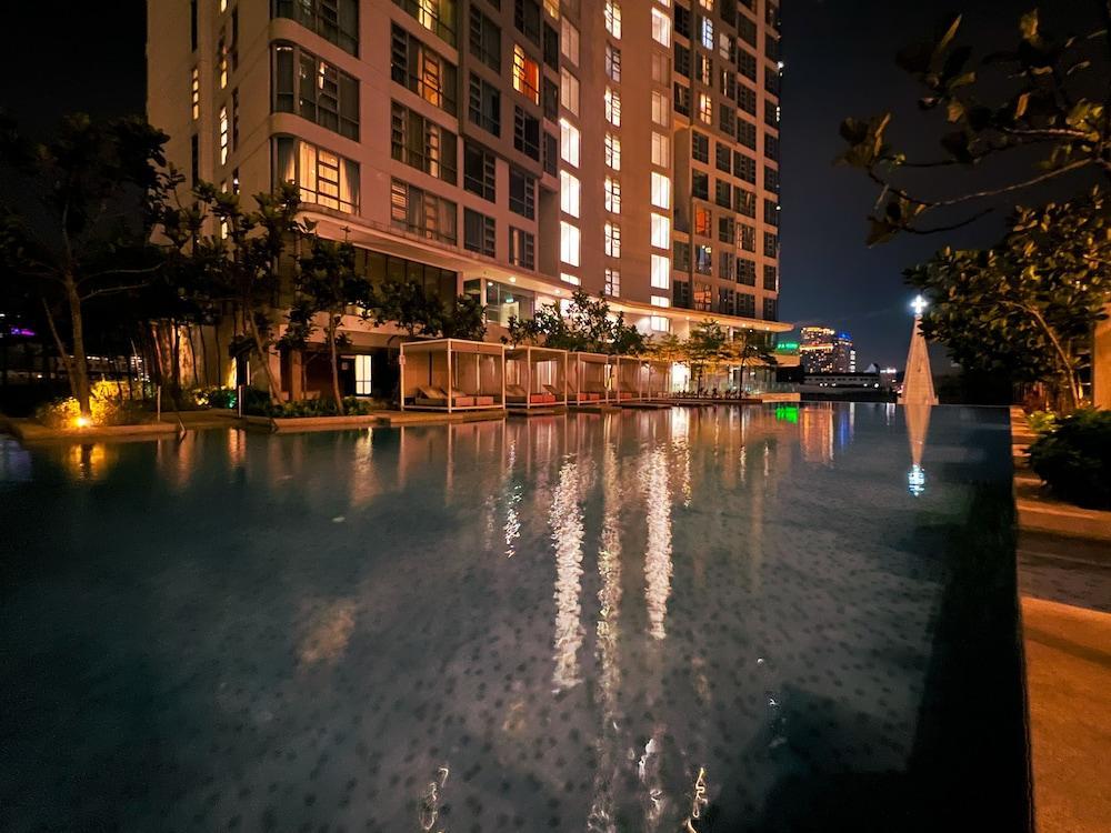 Robertson BY Shahjalal Suites - Tap to explore photos