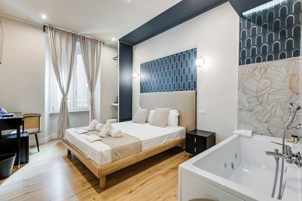 COLLINA 24 SUITES - close to VIA VENETO Room Type - Executive Room