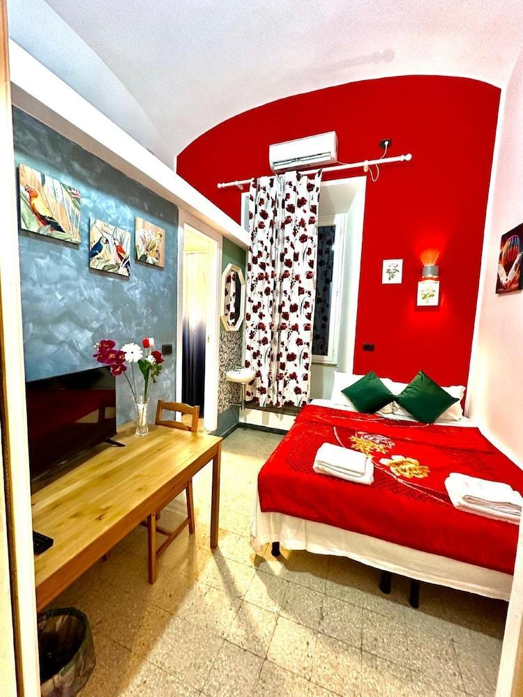 B&B Termini Colosseo Suite Room Type - Economy Double or Twin Room, Courtyard View