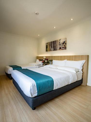 Floresta Hotel Chinatown Room Type - Superior Queen Room  (Windowless)