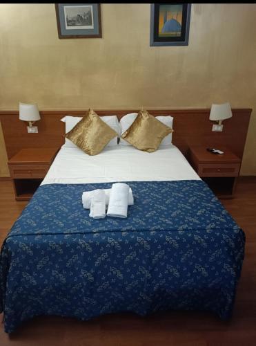 Opera Italian Suite Room Type - Double Room with Private Bathroom