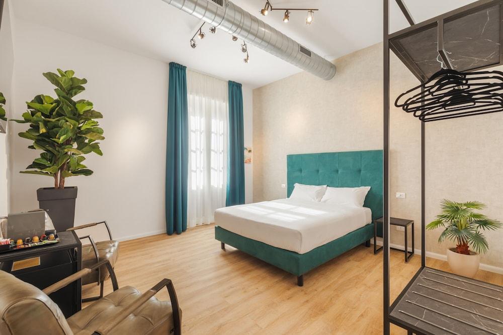 Adelante Rooms Room Type - Luxury Studio Suite