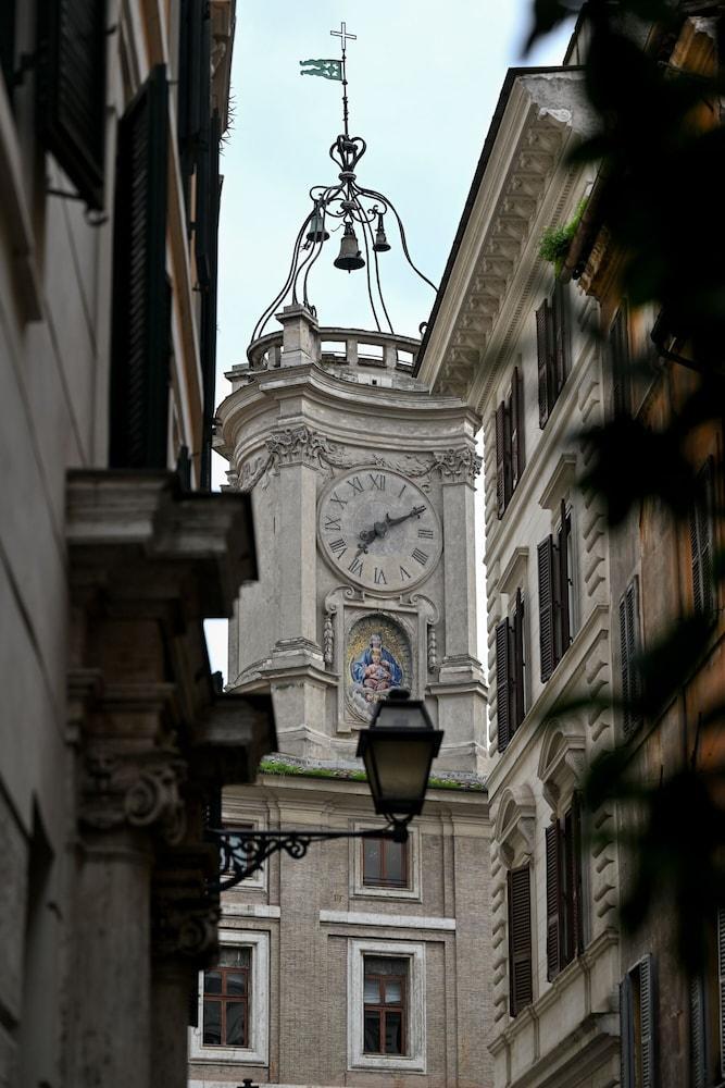 Vicolo 22- Residenze Romanae - Tap to explore photos