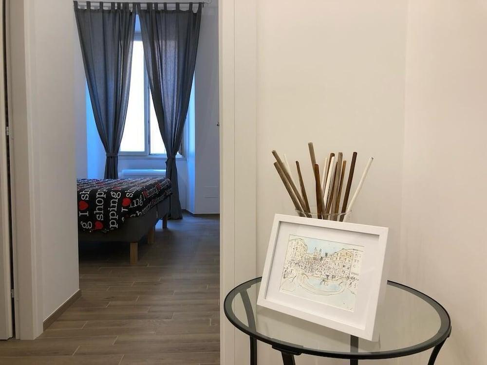 White King Rooms Room Type - Double Room, City View