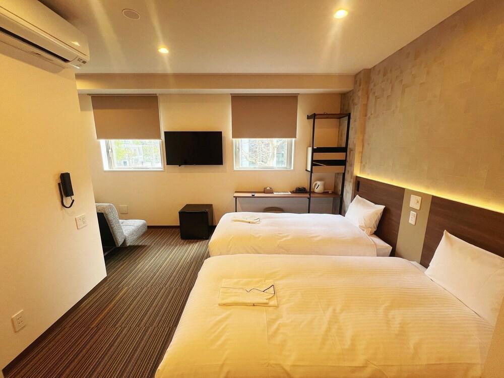 Nplus HOTEL Tokyo Nihonbashi Room Type - Business Triple Room