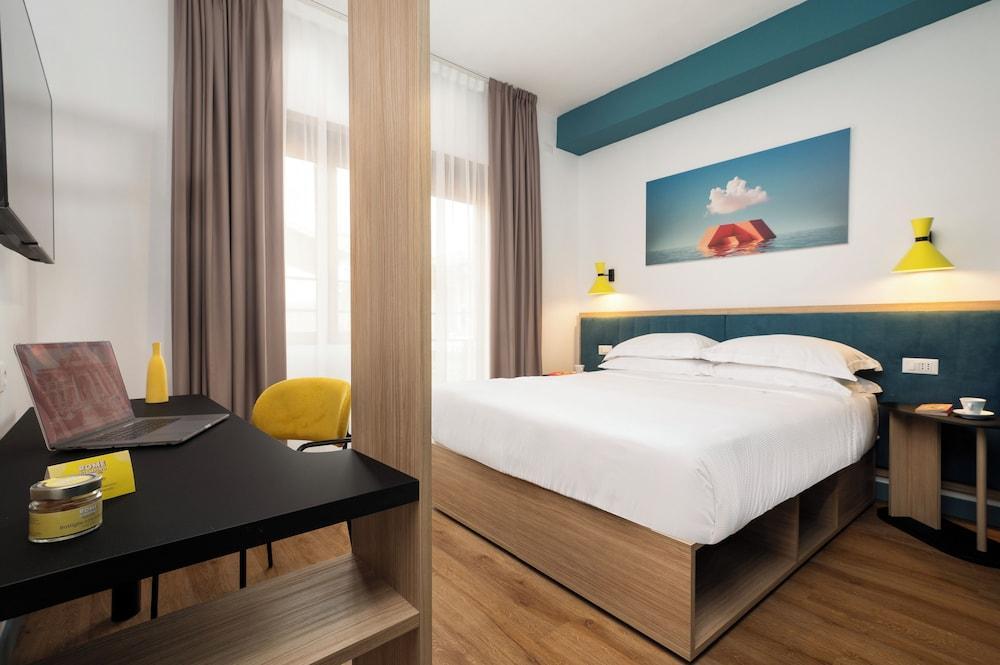 Rome Ciampino Smart Hotel Room Type - Standard Double or Twin Room, 1 Queen Bed