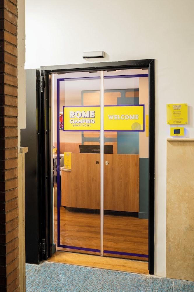 Rome Ciampino Smart Hotel - Tap to explore photos