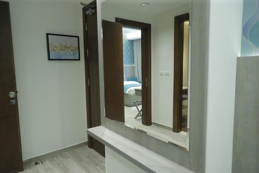 Soho Midtown Hotel Room Type - Comfort Room