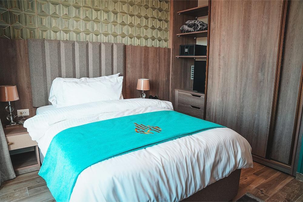 Soho Midtown Hotel Room Type - Elite Double Room, City View