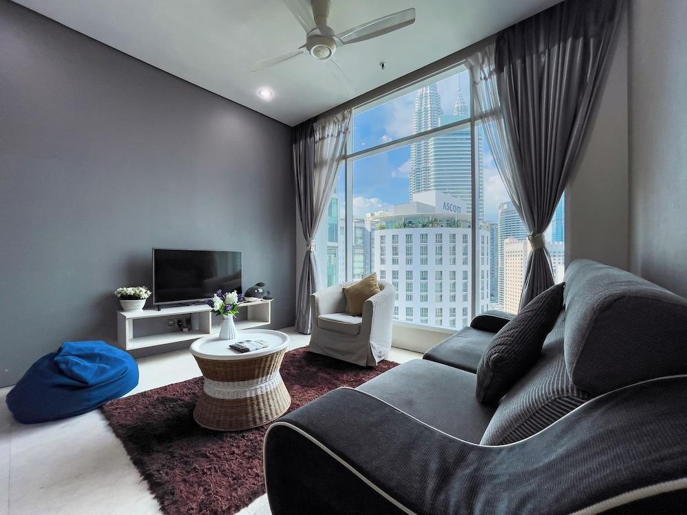 Soho Suites KLCC By Rest Kuala Lumpur Room Type - City Apartment, City View