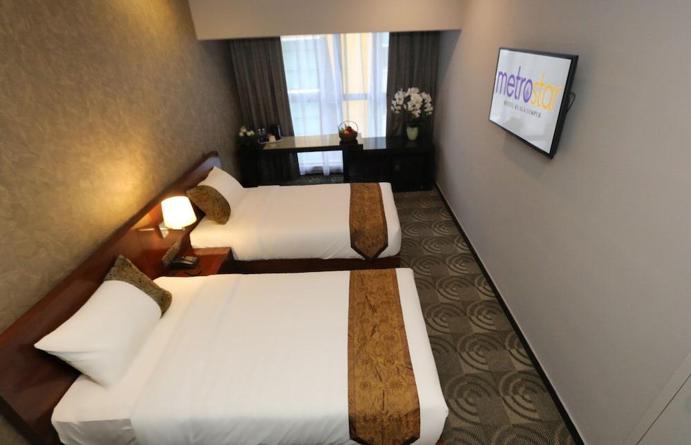 StarPoints Hotel,Kuala Lumpur Room Type - Deluxe Twin - Child Sharing Bed