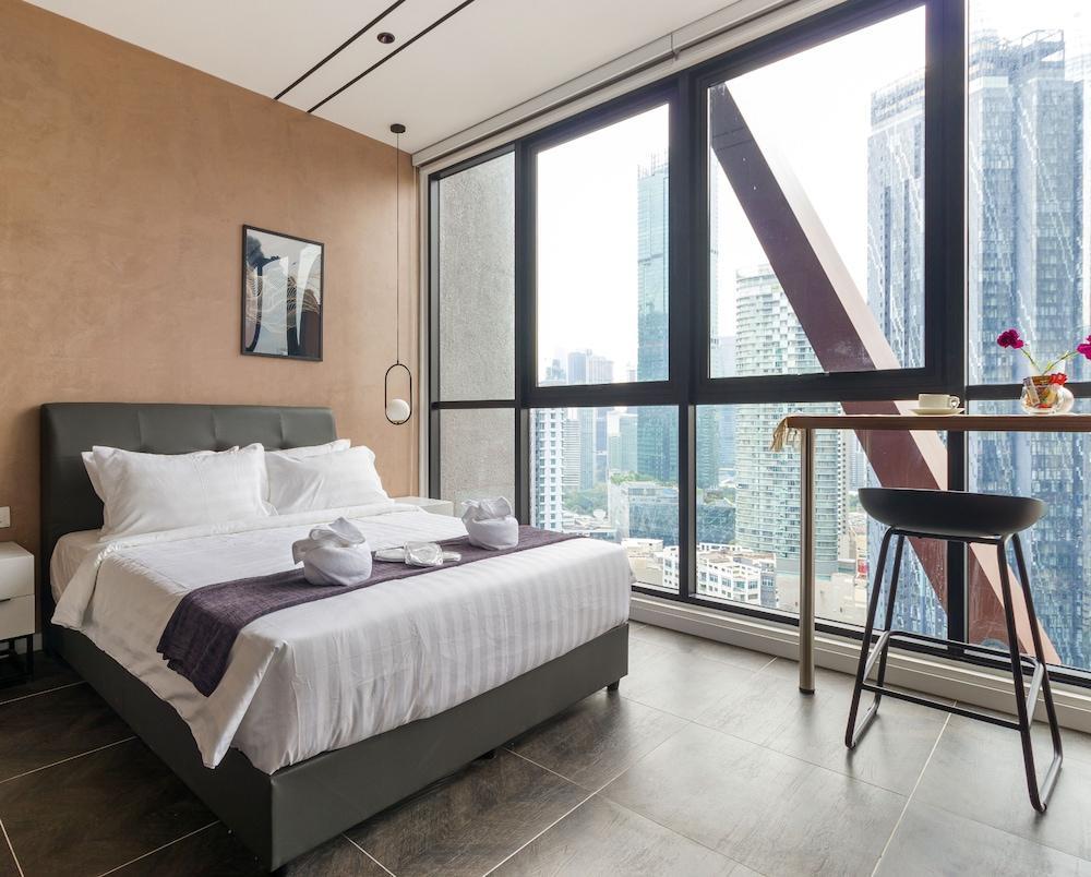 Scarletz Suites by Travelet Experience Room Type - Premium Studio