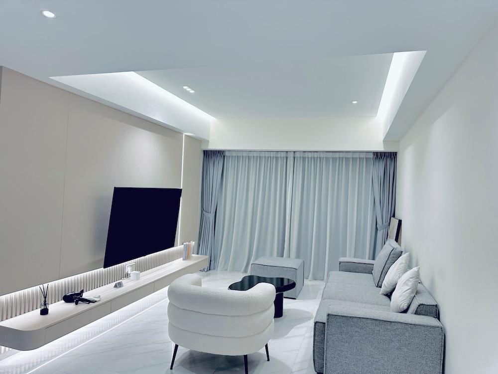 Eaton Residences KLCC by Luna Room Type - Deluxe Apartment, 2 Bedrooms Eaton Residences KLCC by Luna Room Type - Deluxe Apartment, 2 Bedrooms
