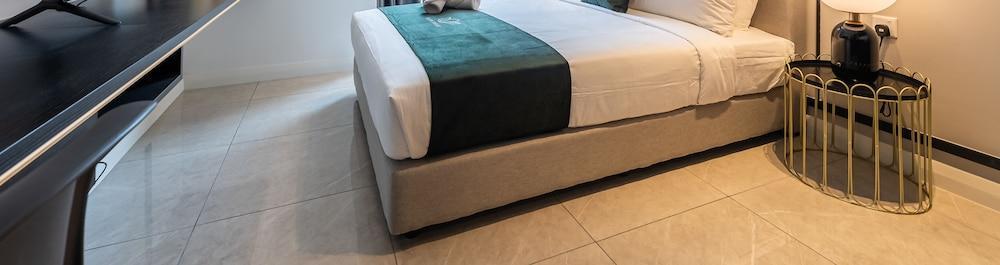 Axon Premier Suites Kuala Lumpur Room Type - Deluxe Studio Suite, 1 Queen Bed, Non Smoking