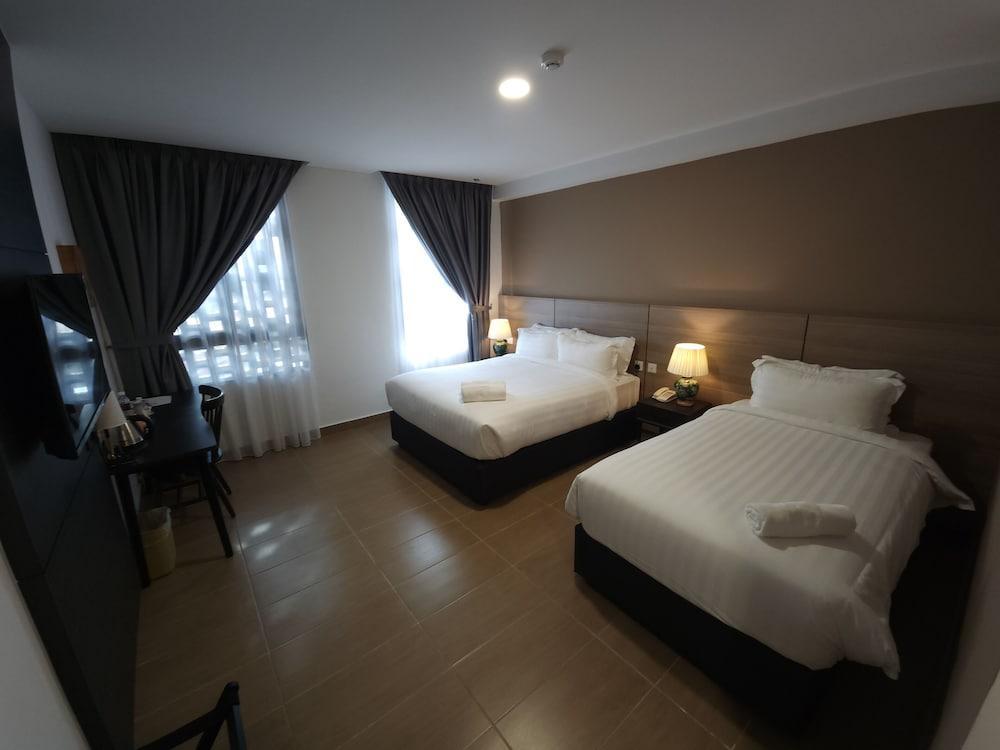 Yu Hotel Chinatown Room Type - Family Room