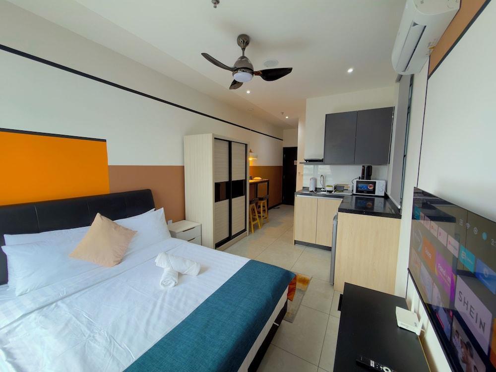 Neu Suites By Serenity Vacation Homes Room Type - Deluxe Apartment, 1 Bedroom, Non Smoking, Refrigerator & Microwave