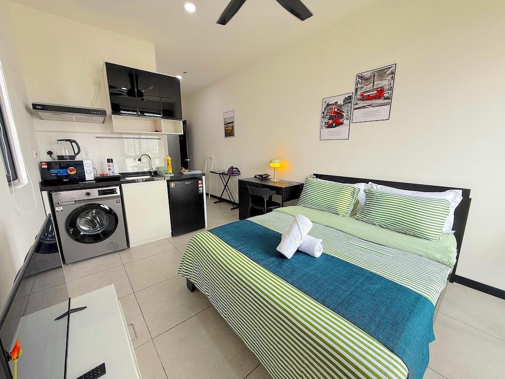 Neu Suites By Serenity Vacation Homes Room Type - Classic Apartment, 1 Bedroom, Air conditioning, Courtyard View