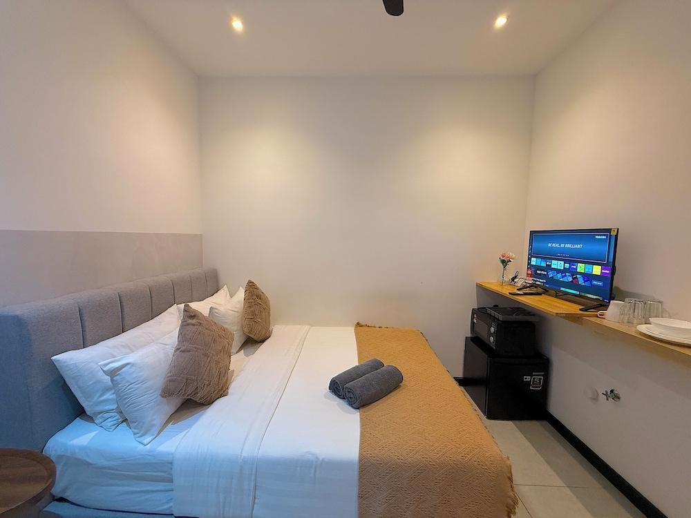 Neu Suites By Serenity Vacation Homes Room Type - Suite, 1 Queen Bed, Non Smoking, Air conditioning