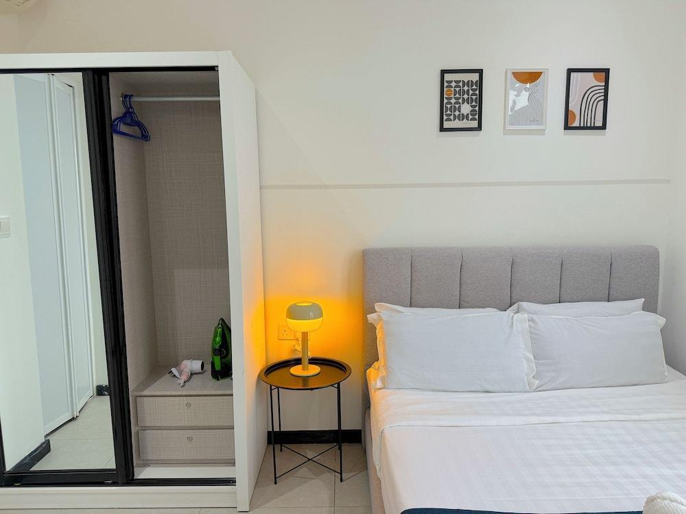 Neu Suites By Serenity Vacation Homes Room Type - Presidential Apartment, 2 Bedrooms, Refrigerator, City View