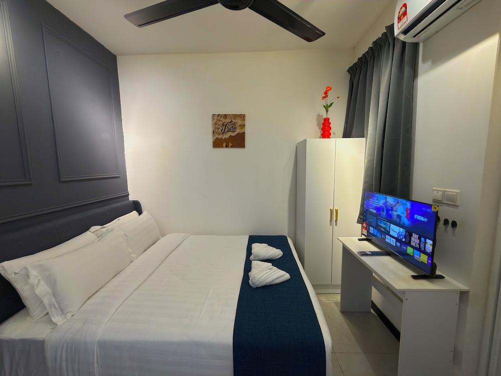Neu Suites By Serenity Vacation Homes Room Type - Premier Suite, 1 Queen Bed, Non Smoking, Private Bathroom