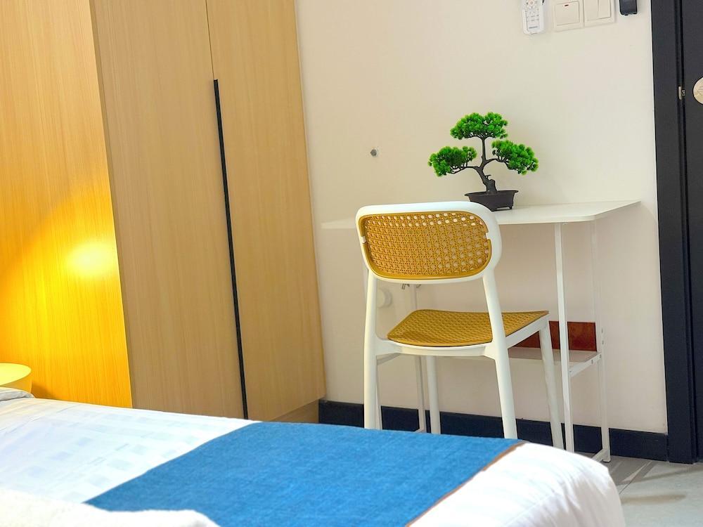 Neu Suites By Serenity Vacation Homes Room Type - Suite, 1 Queen Bed, Non Smoking, Ensuite