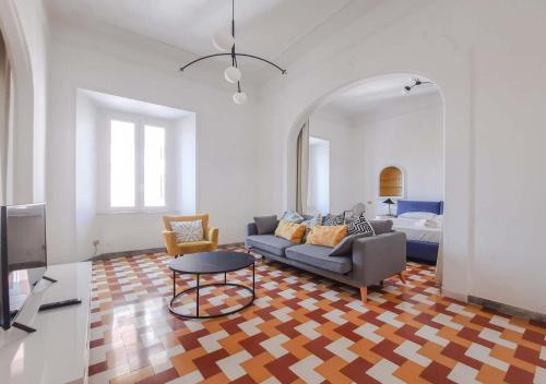 Villa Borghese Large Apartment - Tap to explore photos