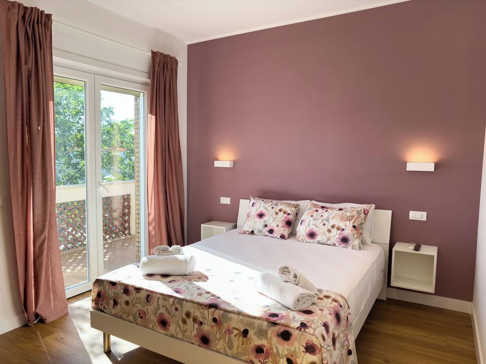 ISOLA 1.6.3 Guest House Room Type - Comfort Double Room, Balcony