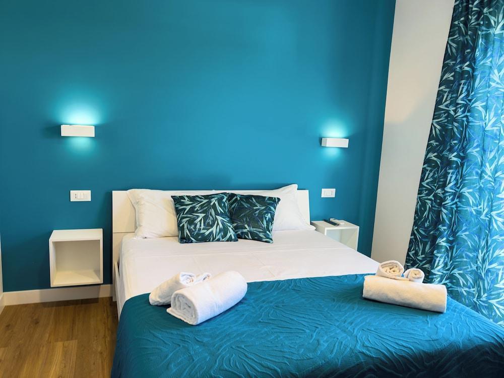ISOLA 1.6.3 Guest House Room Type - Classic Double Room, Balcony