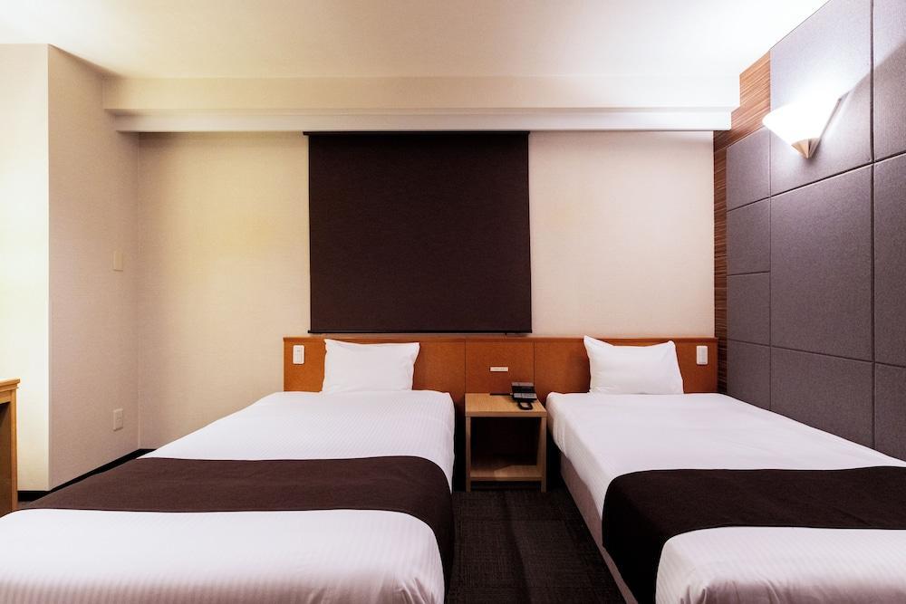 Urvest Hotel Kamata - Tap to explore photos