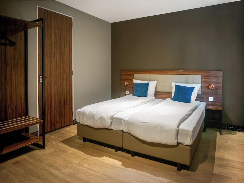 Amsterdam Lake Hotel Room Type - Standard Double or Twin Room