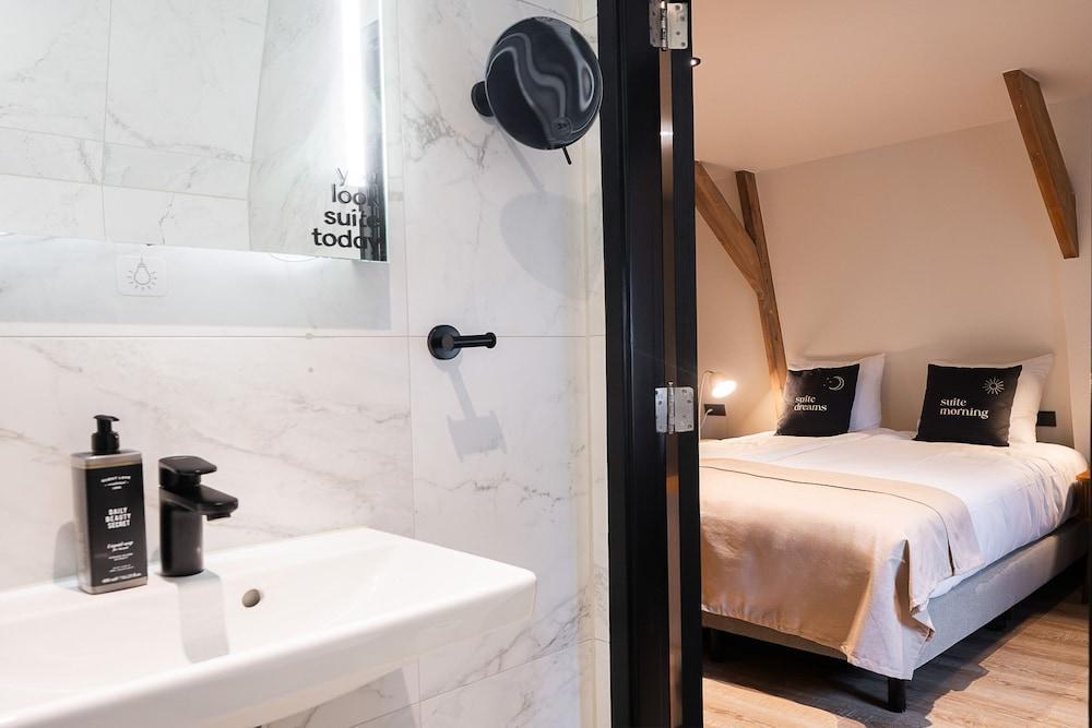 Limehome Amsterdam Leidsekruisstraat Room Type - Comfort Queen Room