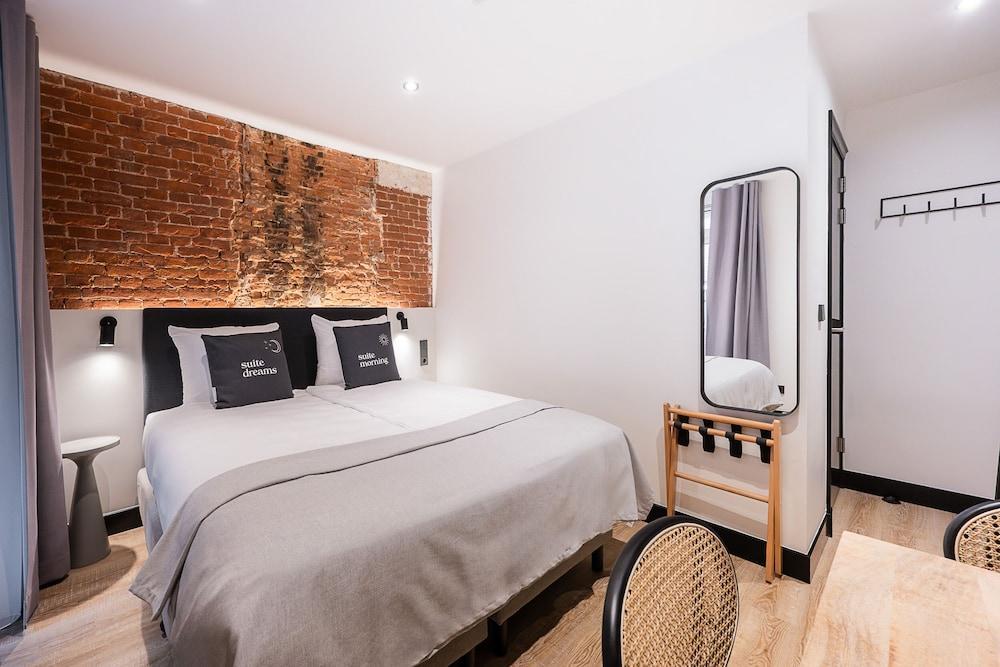 Limehome Amsterdam Leidsekruisstraat Room Type - Queen Room