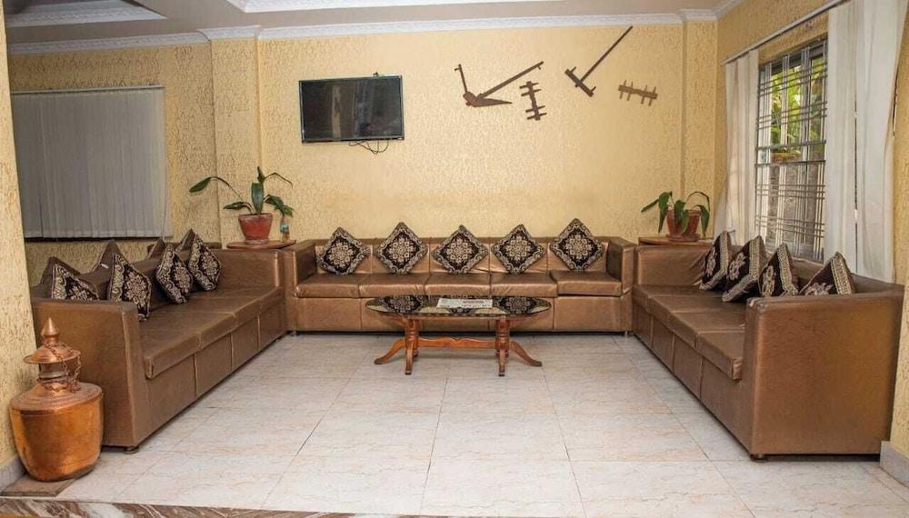 Hotel Gantabya Inn