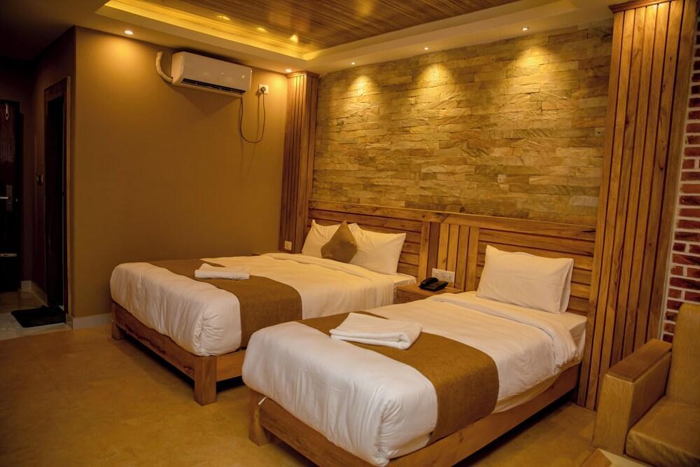 Matina Suites and Spa Room Type - Deluxe Twin/ Family Room