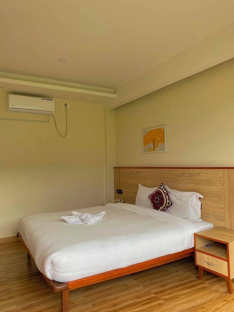Samiyog Tourist Resort Room Type - Standard Single Room, 1 Queen Bed