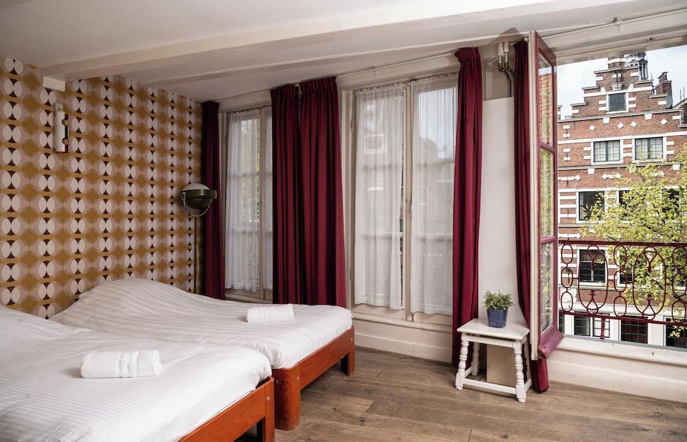 Hotel & bar Royal taste Amsterdam - Tap to explore photos