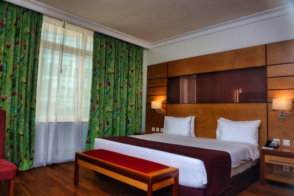 Eko Hotel Suites Room Type - Executive Suite, 1 King Bed, City View (Executive Suite)