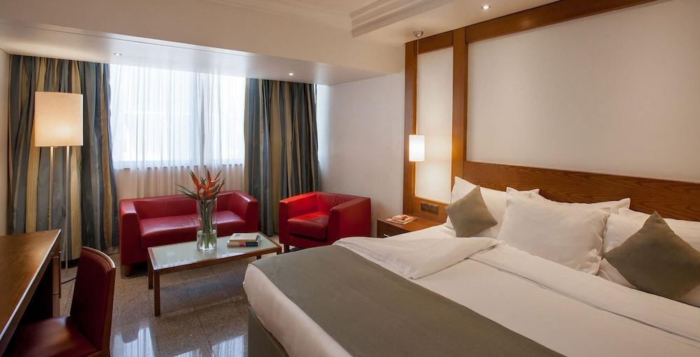 Eko Hotel Gardens Room Type - Standard Room, 1 King Bed, City View (Garden Classic Room) Eko Hotel Gardens Room Type - Standard Room, 1 King Bed, City View (Garden Classic Room)