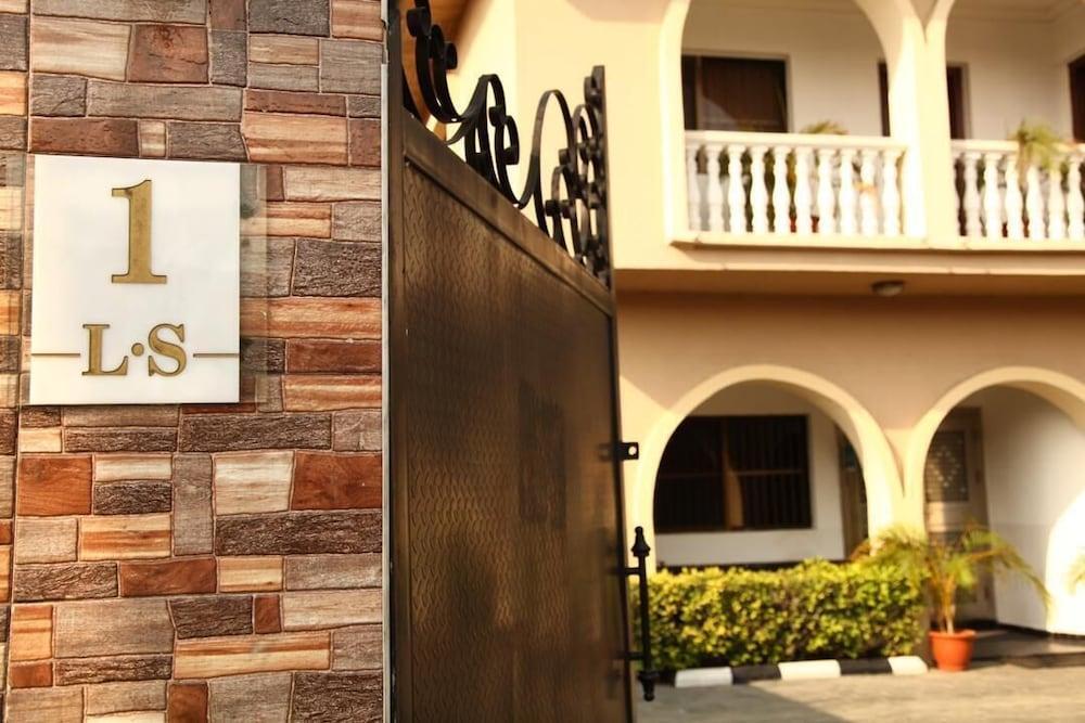 Lekki Suites - Tap to explore photos