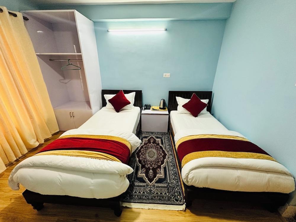 PS Boutique Hotel Room Type - Standard Twin Room