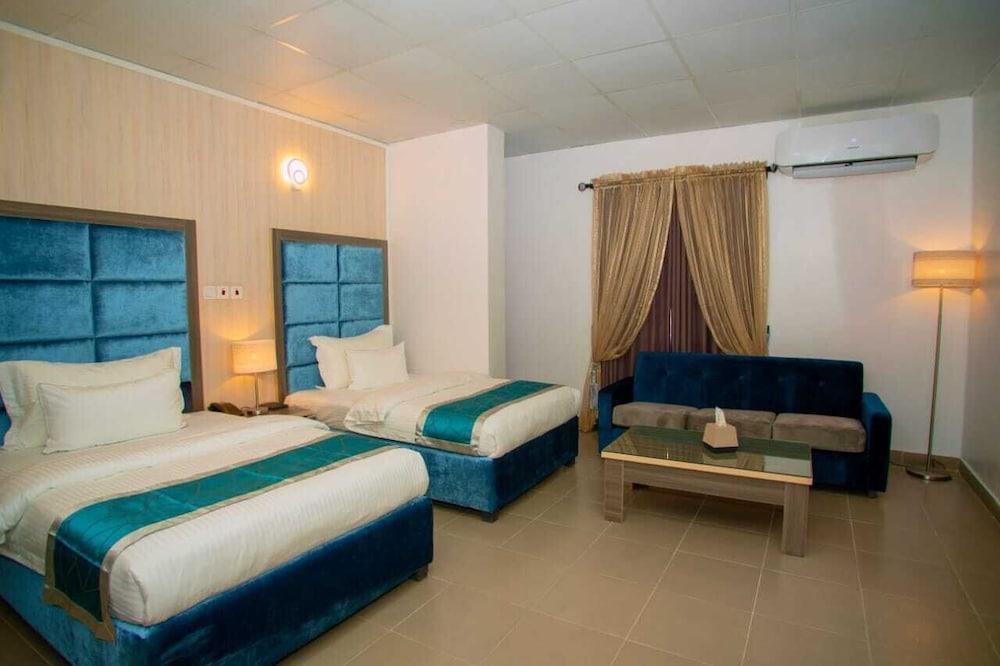 Riviera Suites Room Type - Basic Twin Room