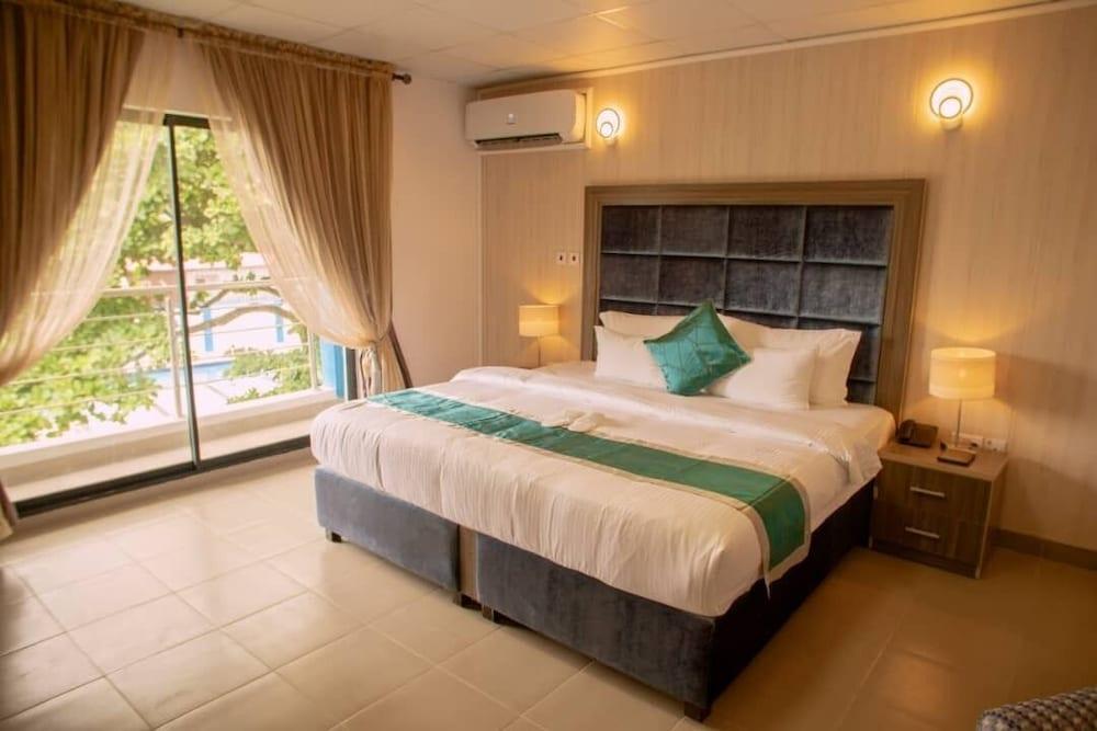 Riviera Suites Room Type - Executive Single Room