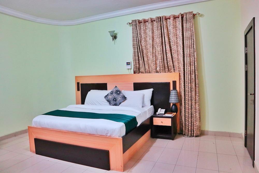Annes luxury suites Room Type - Superior Room